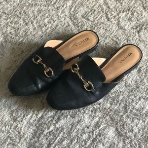 Merona black slides